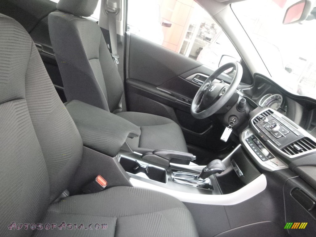 2015 Accord LX Sedan - Crystal Black Pearl / Gray photo #9