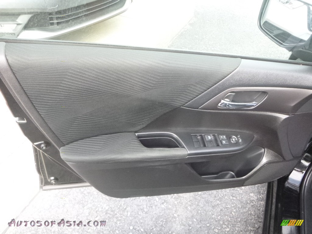2015 Accord LX Sedan - Crystal Black Pearl / Gray photo #12