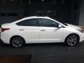 Hyundai Accent Limited Frost White Pearl photo #2