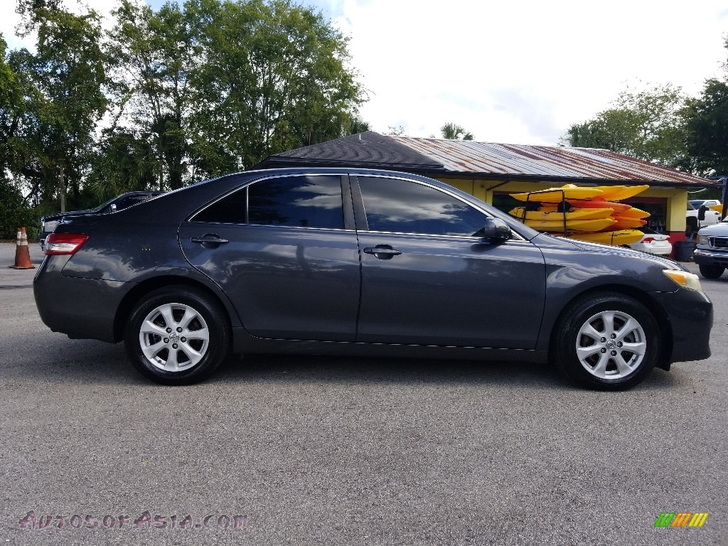 2010 Camry LE - Magnetic Gray Metallic / Bisque photo #2