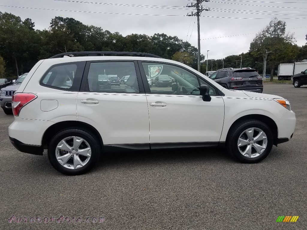 2016 Forester 2.5i - Crystal White Pearl / Gray photo #8