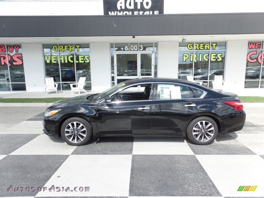 2017 Altima 2.5 SV - Super Black / Charcoal photo #1