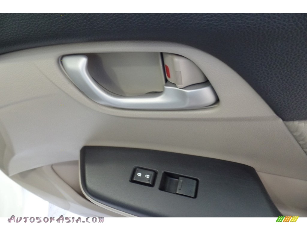 2015 Civic LX Sedan - Taffeta White / Beige photo #19
