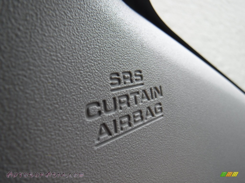 2011 Prius Hybrid III - Winter Gray Metallic / Dark Gray photo #19