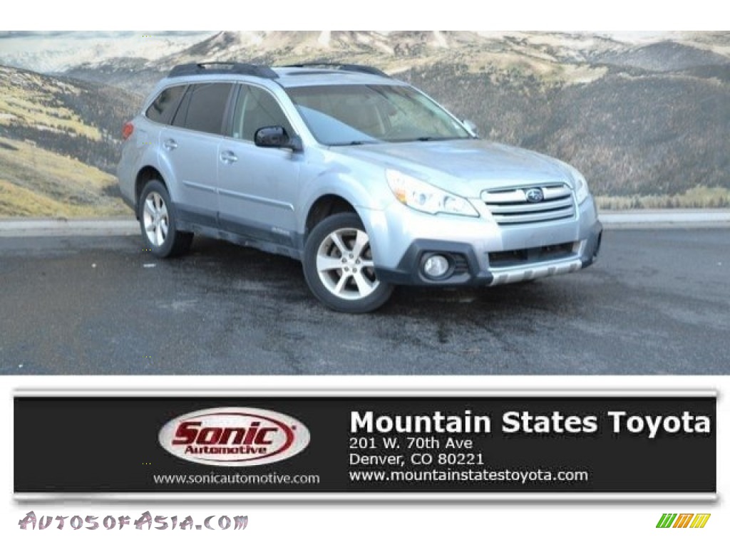 2013 Outback 2.5i Limited - Ice Silver Metallic / Off Black Leather photo #1