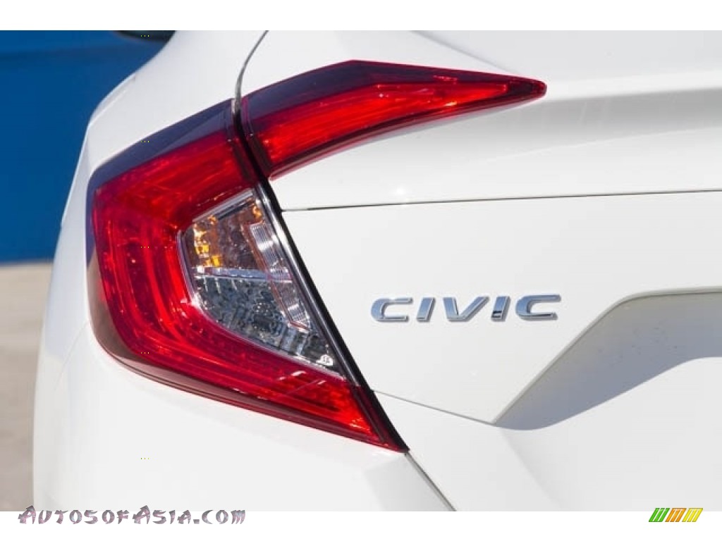 2018 Civic LX Sedan - Taffeta White / Ivory photo #7
