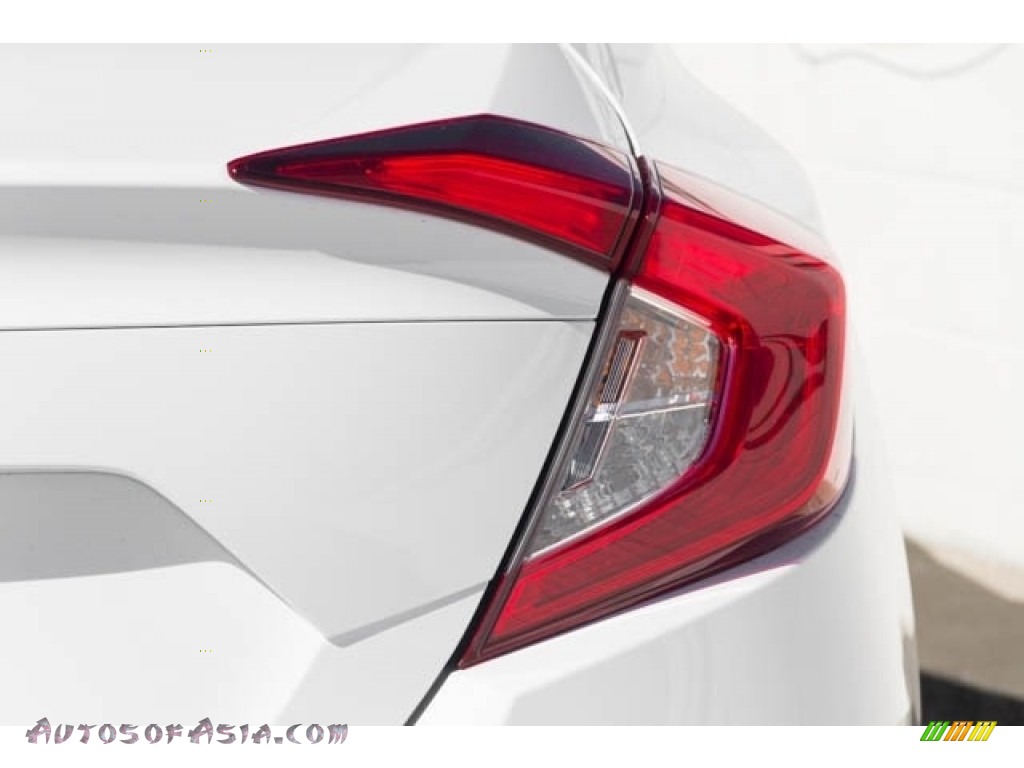 2018 Civic LX Sedan - Taffeta White / Ivory photo #8