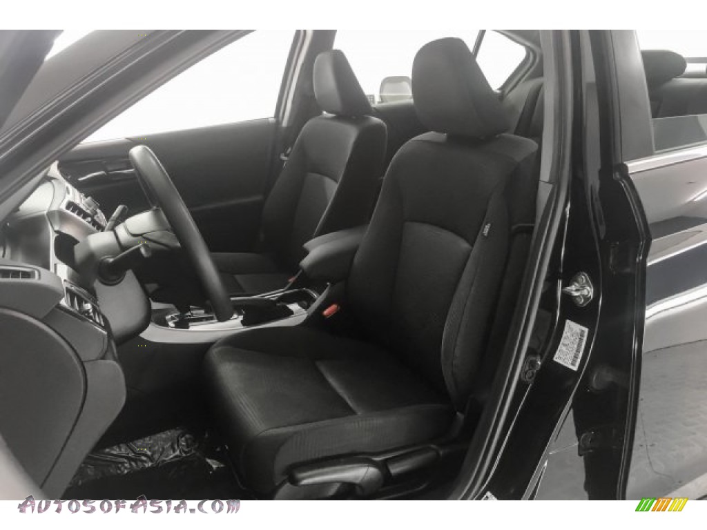 2017 Accord LX Sedan - Crystal Black Pearl / Black photo #25