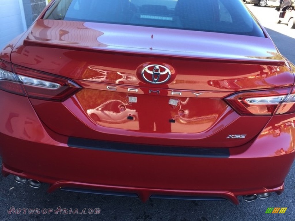 2019 Camry XSE - Supersonic Red / Black photo #3