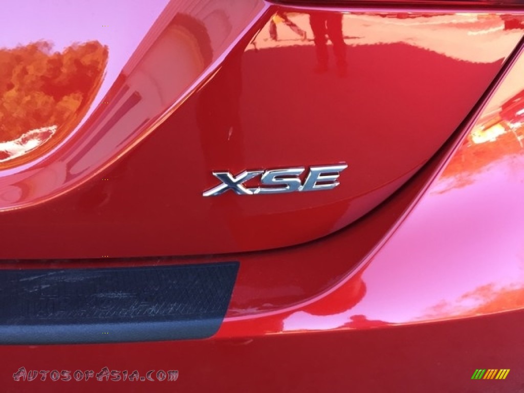 2019 Camry XSE - Supersonic Red / Black photo #4