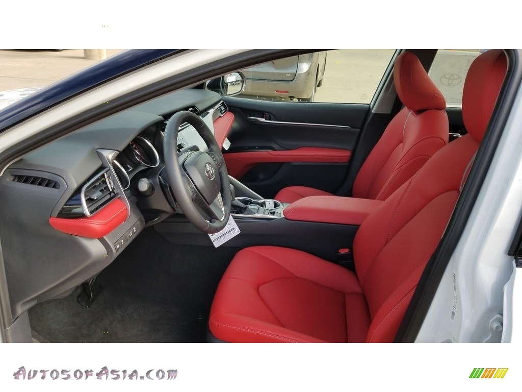 2019 Camry XSE - Wind Chill Pearl / Red photo #3