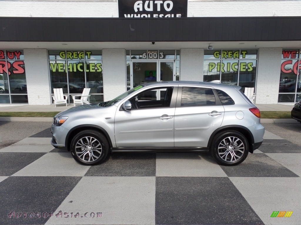 2018 Outlander Sport ES - Alloy Silver Metallic / Black photo #1