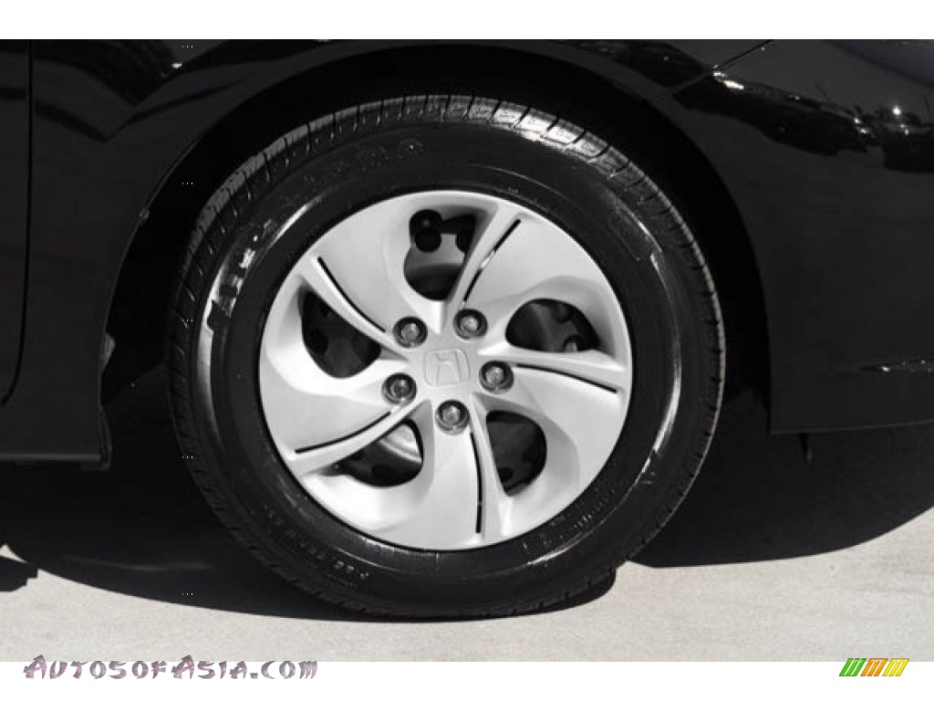 2015 Civic LX Sedan - Crystal Black Pearl / Black photo #32