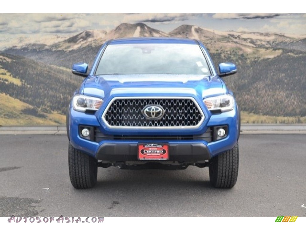 2018 Tacoma TRD Off Road Double Cab 4x4 - Blazing Blue Pearl / Cement Gray photo #4