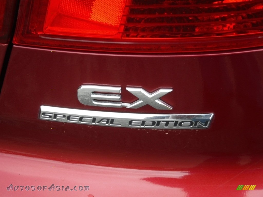 2005 Civic EX Sedan - Tango Red Pearl / Ivory photo #10
