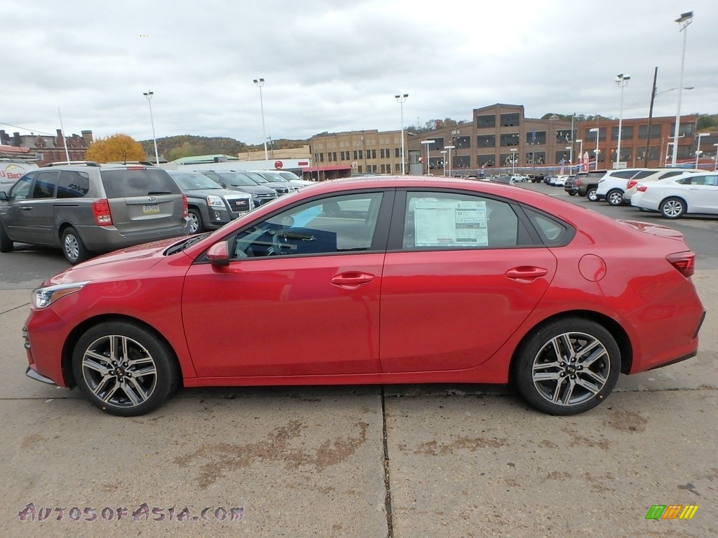 2019 Forte S - Currant Red / Black photo #5