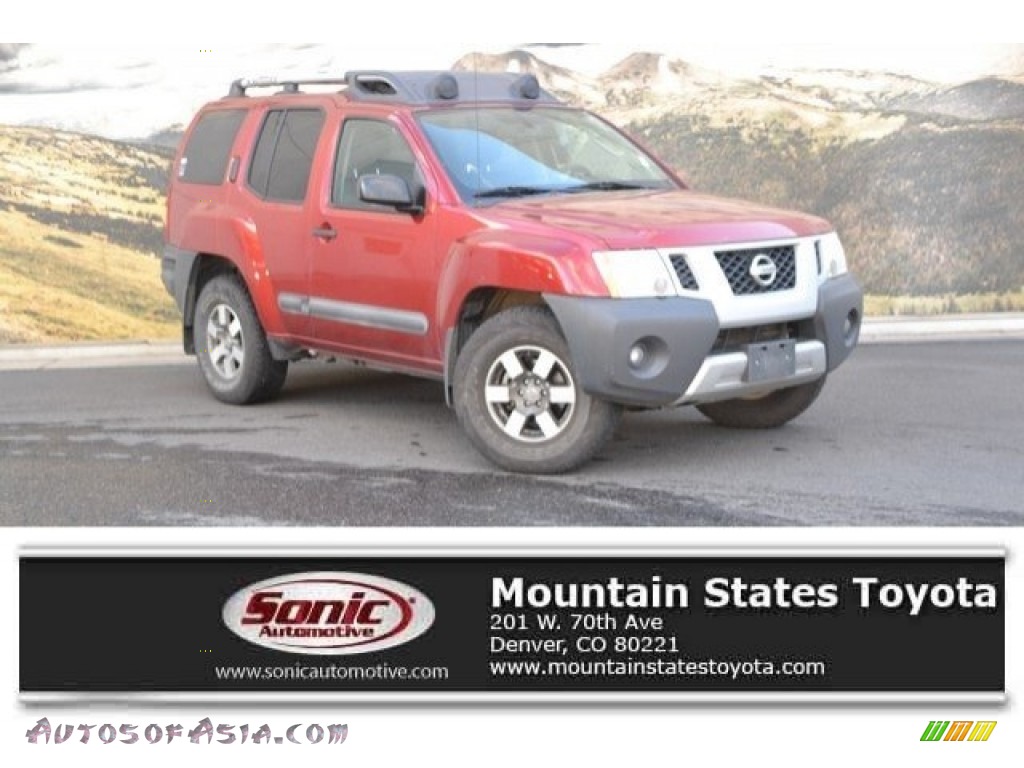 Lava Red / Pro 4X Gray/Red Nissan Xterra Pro-4X 4x4