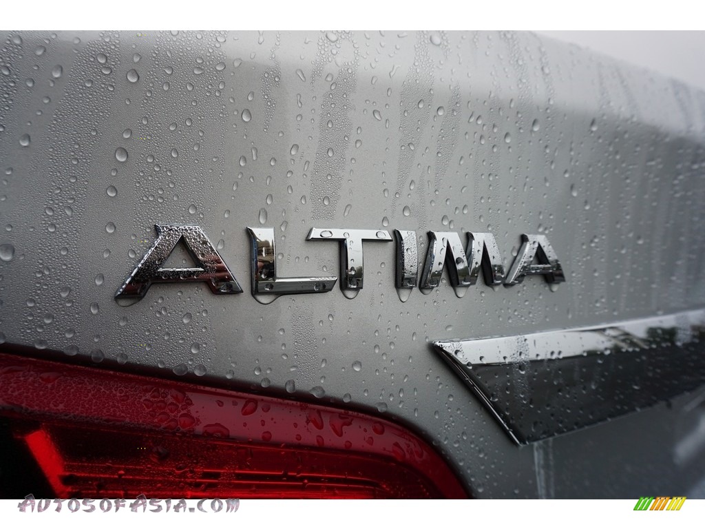 2018 Altima 2.5 S - Brilliant Silver / Charcoal photo #16