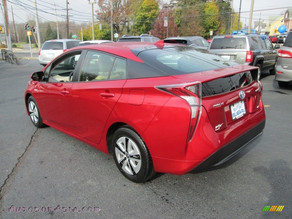 2016 Prius Four Touring - Hypersonic Red / Harvest Beige photo #8