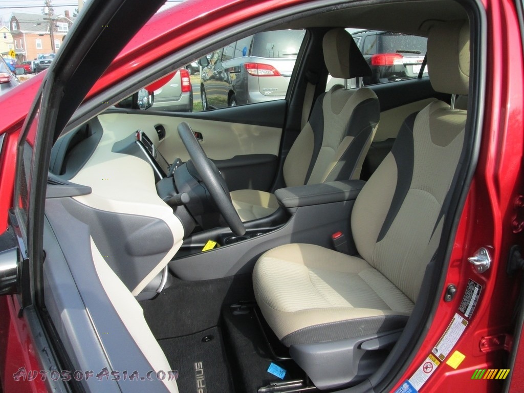 2016 Prius Four Touring - Hypersonic Red / Harvest Beige photo #16