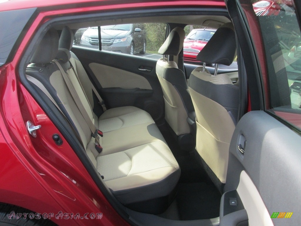 2016 Prius Four Touring - Hypersonic Red / Harvest Beige photo #19