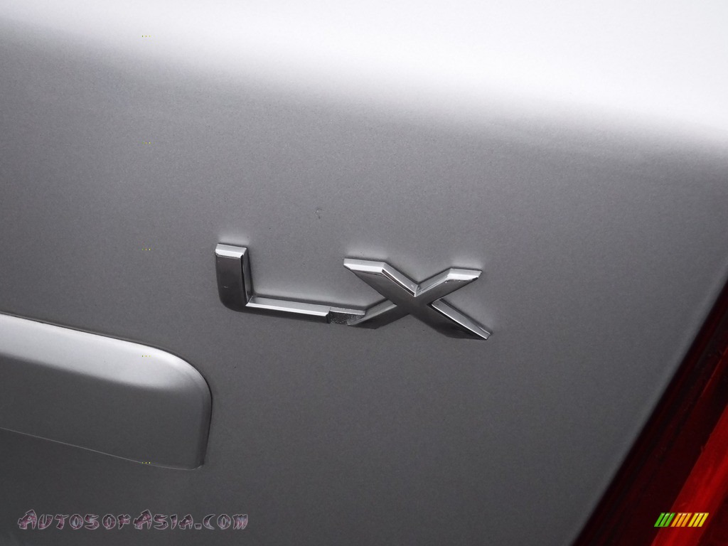 2009 Spectra EX Sedan - Bright Silver Metallic / Gray photo #10