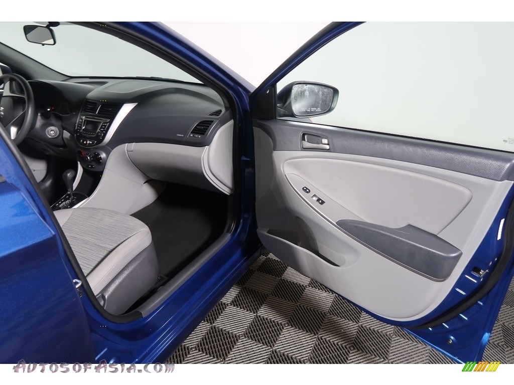 2016 Accent SE Sedan - Pacific Blue / Gray photo #39