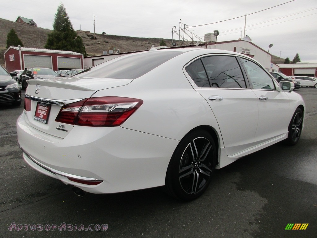 2017 Accord Touring Sedan - White Orchid Pearl / Ivory photo #7