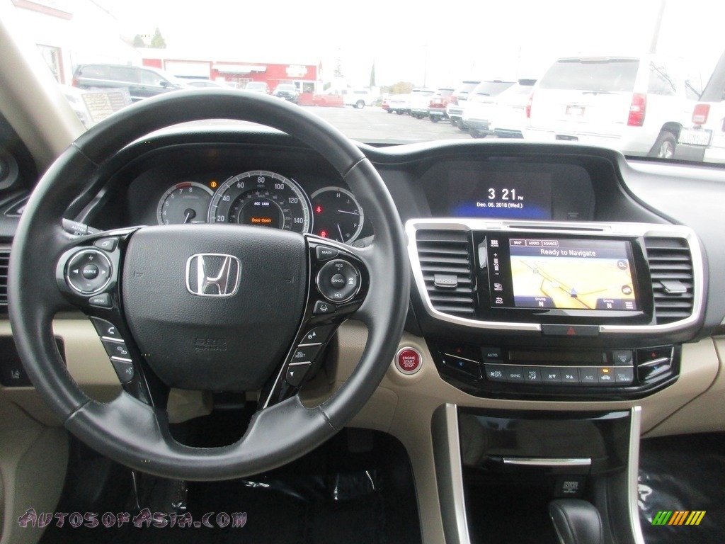2017 Accord Touring Sedan - White Orchid Pearl / Ivory photo #10