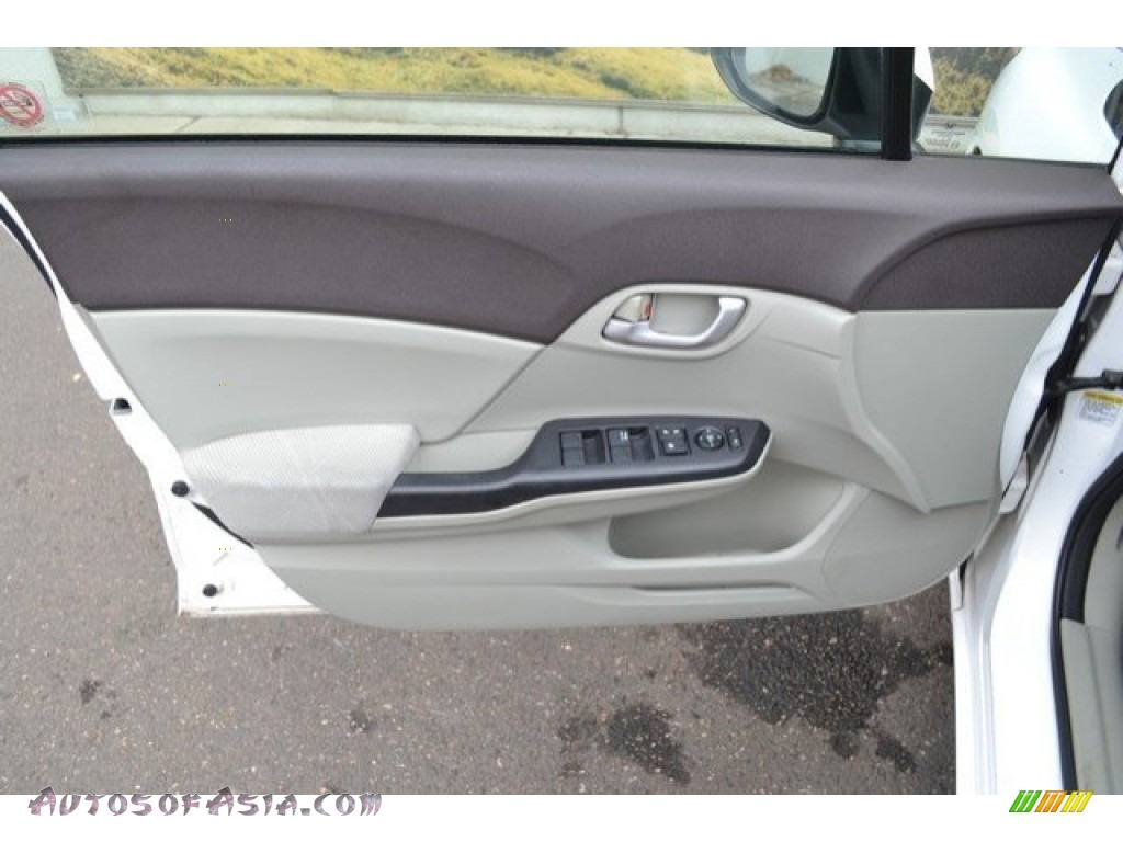 2012 Civic LX Sedan - Taffeta White / Beige photo #24