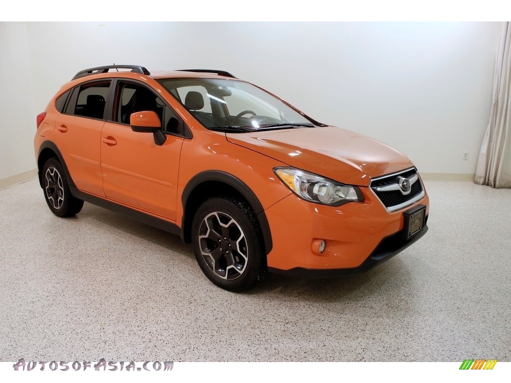 Tangerine Orange Pearl / Black Subaru XV Crosstrek 2.0 Limited