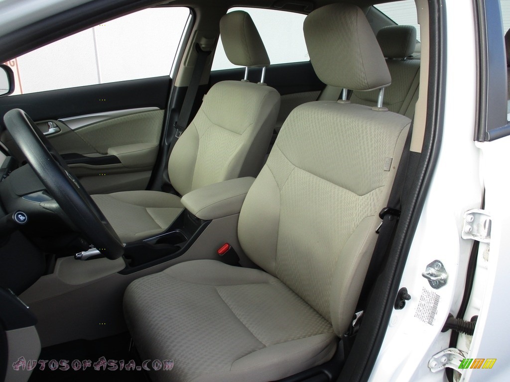 2015 Civic EX Sedan - Taffeta White / Beige photo #11