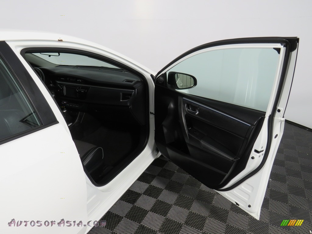 2016 Corolla S Plus - Super White / Black photo #31