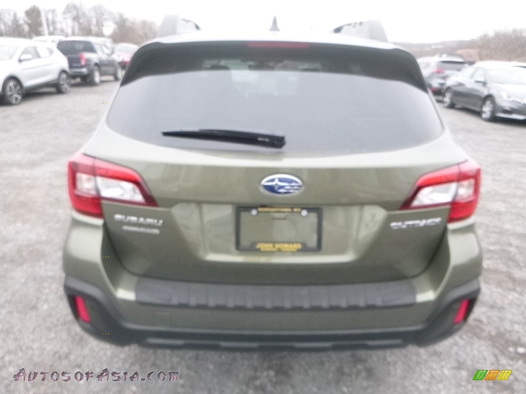 2019 Outback 2.5i Limited - Wilderness Green Metallic / Warm Ivory photo #5