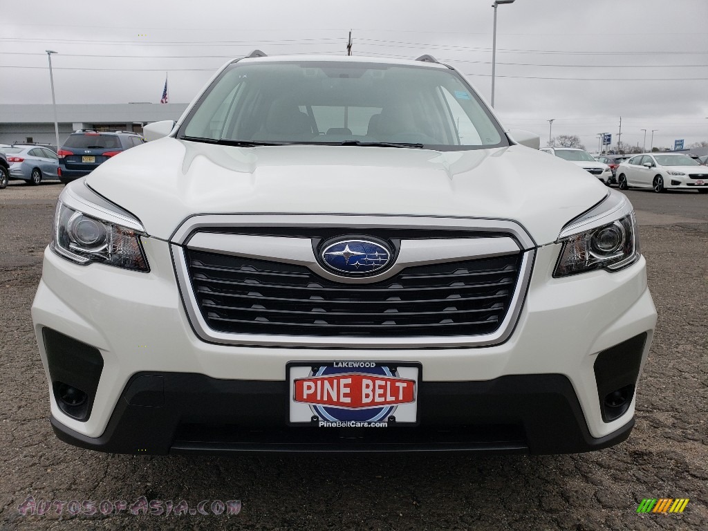 2019 Forester 2.5i Premium - Crystal White Pearl / Gray photo #2