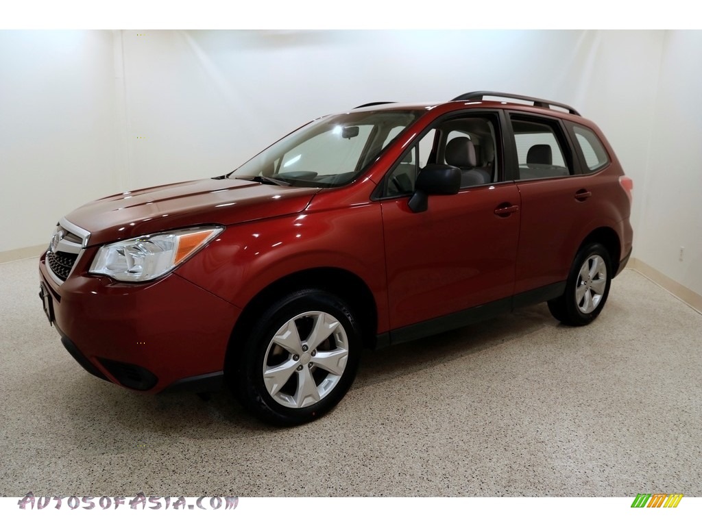2016 Forester 2.5i - Venetian Red Pearl / Gray photo #3