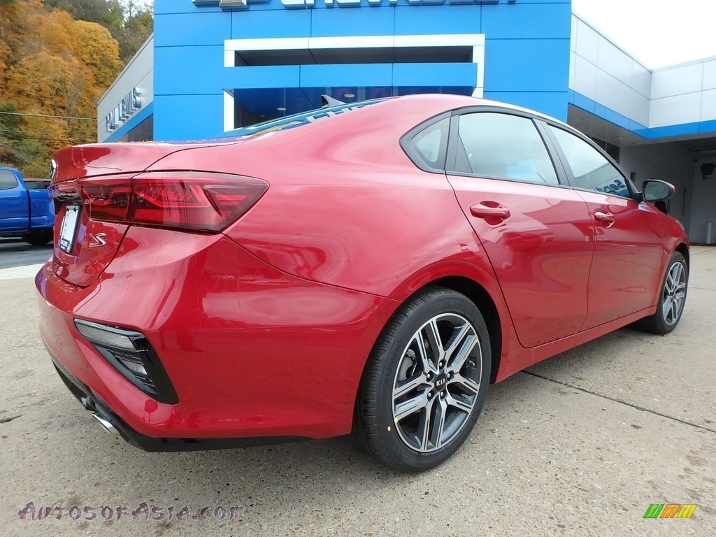 2019 Forte S - Currant Red / Black photo #2