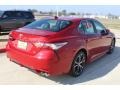 Toyota Camry SE Ruby Flare Pearl photo #8
