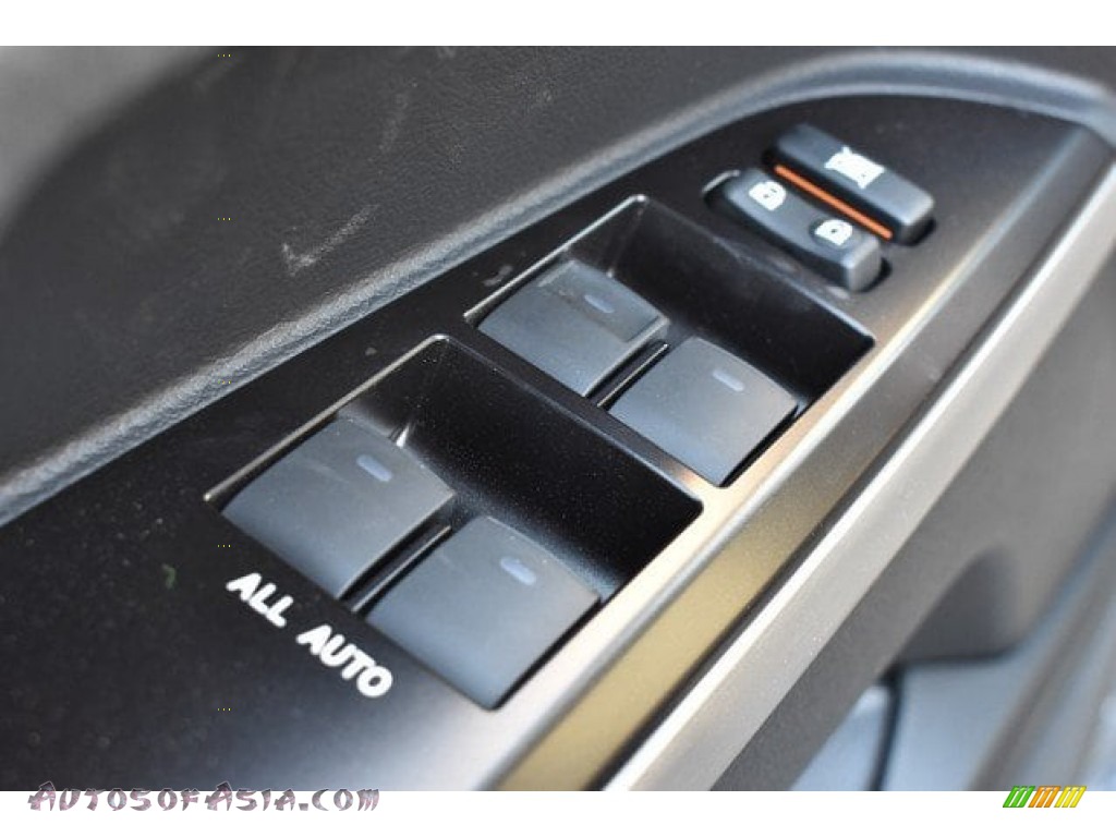 2019 Land Cruiser 4WD - Magnetic Gray Metallic / Black photo #27