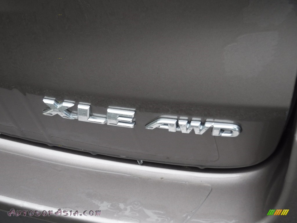 2018 Highlander XLE AWD - Toasted Walnut Pearl / Black photo #11
