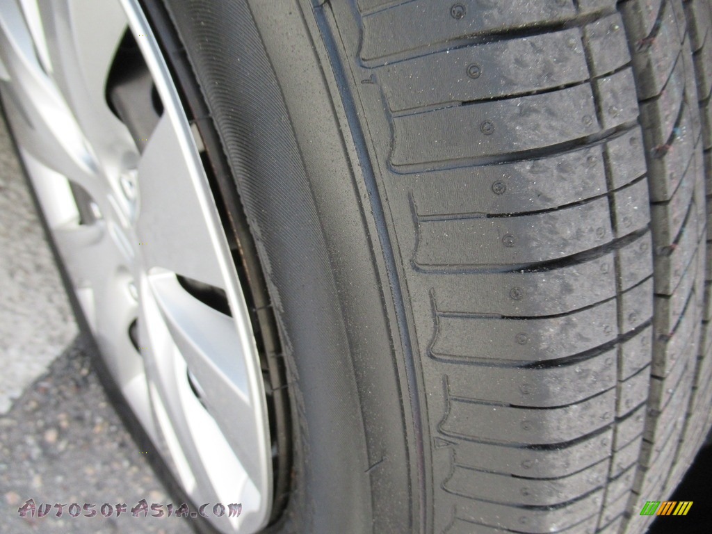 2012 Civic LX Sedan - Polished Metal Metallic / Gray photo #10