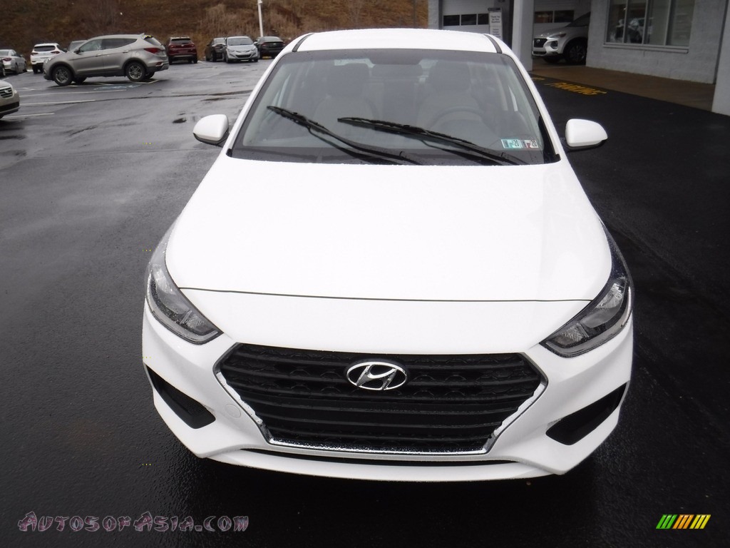2018 Accent SE - Frost White Pearl / Beige photo #4
