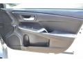 Toyota Camry SE Celestial Silver Metallic photo #25