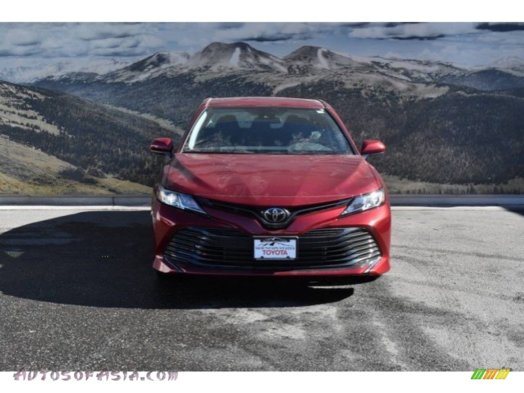2019 Camry LE - Ruby Flare Pearl / Black photo #2