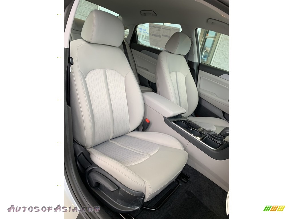 2019 Sonata Hybrid Limited - Ion Silver / Gray photo #29