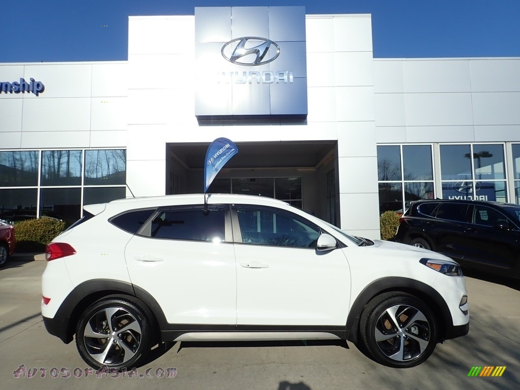 Dazzling White / Gray Hyundai Tucson Sport AWD