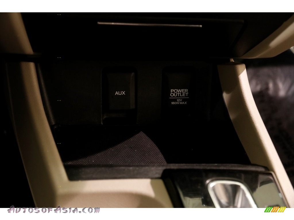 2013 Civic LX Sedan - Taffeta White / Beige photo #14