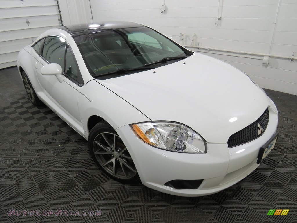 2012 Eclipse SE Coupe - Northstar White / Dark Charcoal photo #4