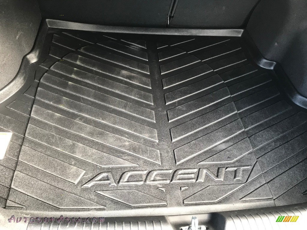2016 Accent SE Sedan - Ultra Black / Gray photo #23