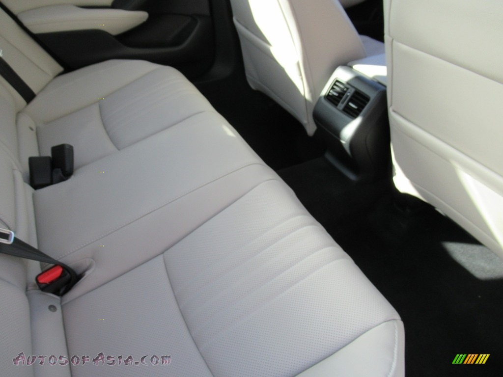 2019 Accord Touring Hybrid Sedan - Platinum White Pearl / Ivory photo #13